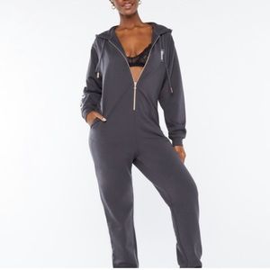 Savage X Fenty Forever Savage Showgirl Hooded Onesie medium new with tags casual